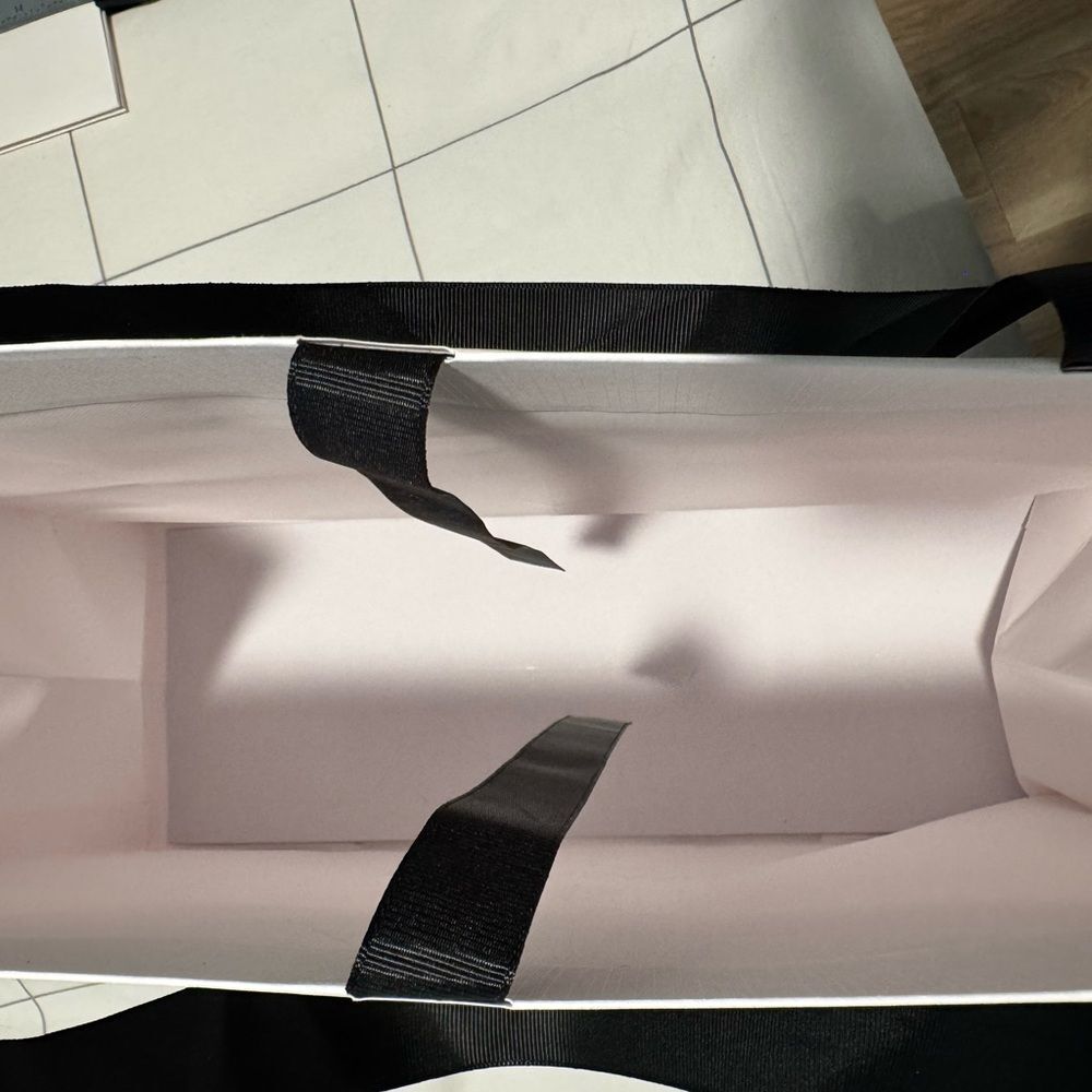 White Four Seasons shopping bag with Black Handles - Picture 3 of 6